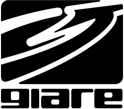 GLARE SURF SUITSのブランドポリシーは、その永遠の課題に挑戦するということ。可能な限り多くのGLAREユーザーの声を求め聞きいれその要望を可能な限り形にするため、 いまの私たちにできる最大限のクラフトマンシップ、マーケティングで答える。そしてひとりでも多くのGLAREユーザーを笑顔にしたい。それが私たちのポリシーです。